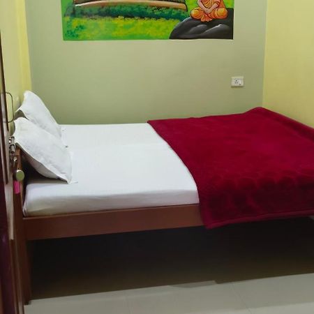 Lord Shiva Paying Guest House Waranasi Zewnętrze zdjęcie